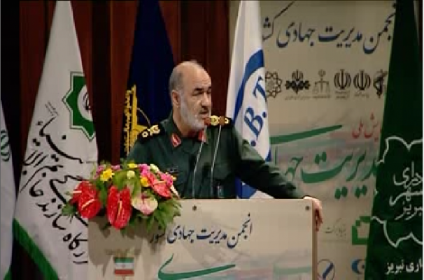 مدیر جهادی، در مسیر راه خود، بن بست نمی شناسد مدیر جهادی، در مسیر راه خود، بن بست نمی شناسد