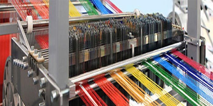 کشتی صنعت نساجی به گِل نشسته است