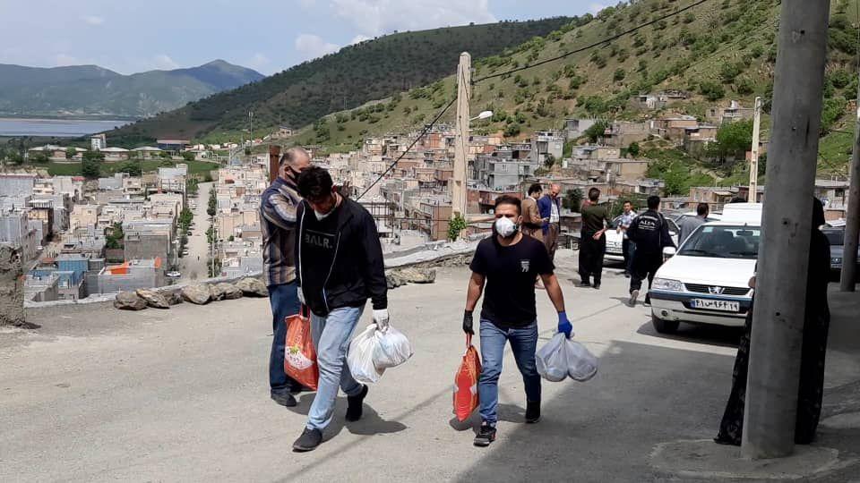 دیدار قهرمانان ورزشی با جمعی از کولبران