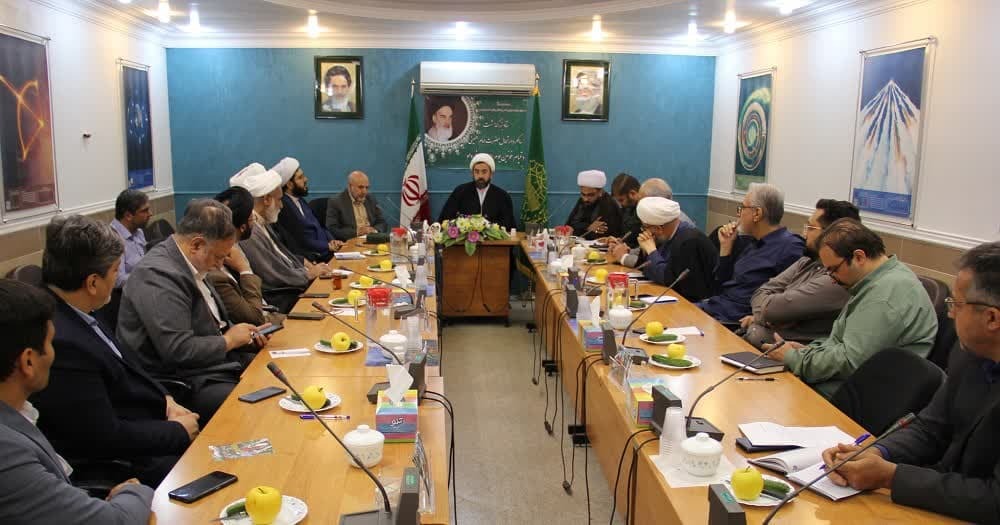 رسانه‌ها نگذارند نقش محوری مردم قم در قیام ۱۵ خرداد کمرنگ شود