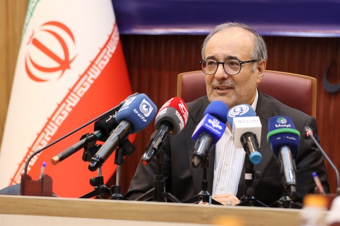 منابع صندوق توسعه ملی هم راستا با شعار سال صرف سرمایه گذاری در تولید می شود