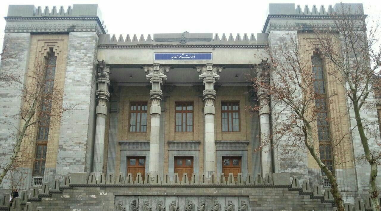 احضار کاردار فرانسه به وزارت امور خارجه احضار کاردار فرانسه به وزارت امور خارجه