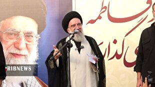 امروز ایران به عنوان نماد تمام دین به جنگ تمام کفر آمده است
