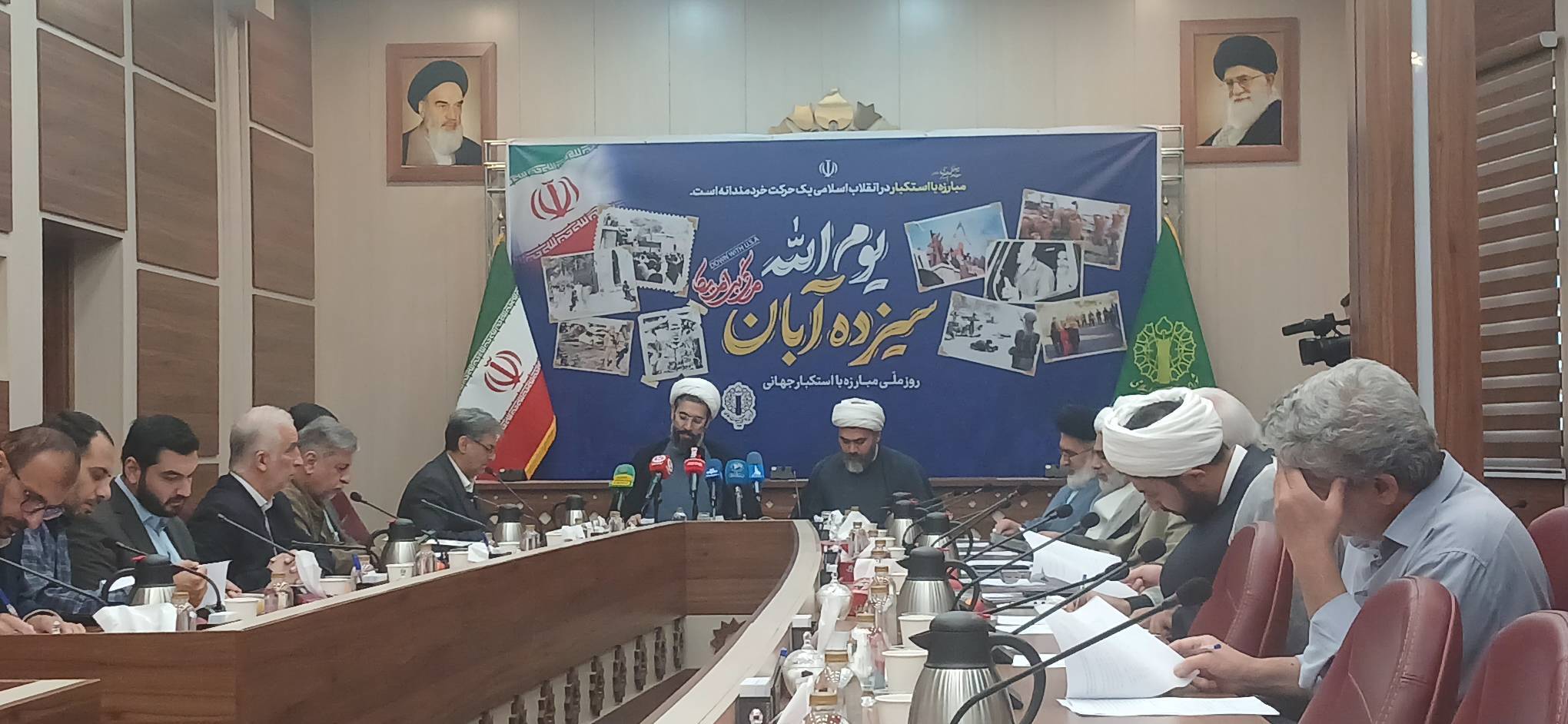 انقلاب اسلامی دست استعمارگران را قطع کرد