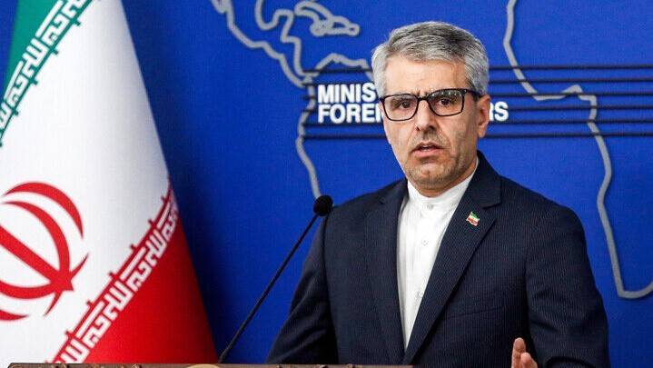 بقائی: اقدام تروئیکا در پیروی از آمریکا غیرقانونی است