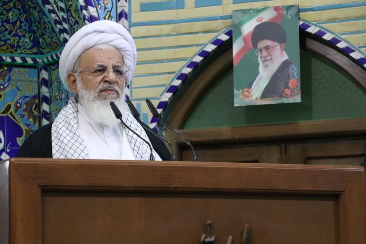 دشمن با رسانه به دنبال نفوذ فکری و عقیدتی است دشمن با رسانه به دنبال نفوذ فکری و عقیدتی است
