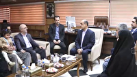 تجلیل از خانواده نخستین شهید مدافع سلامت گیلان و همسر جانباز ۷۰ درصد