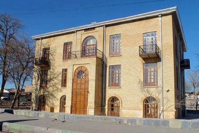 واگذاری ساختمان تاریخی دارایی زنجان به شهرداری تکذیب شد واگذاری ساختمان تاریخی دارایی زنجان به شهرداری تکذیب شد