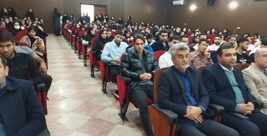 تقدیر از دانشجویان برتر المپیادهای دانشکده ملی مهارت در صومعه سرا تقدیر از دانشجویان برتر المپیادهای دانشکده ملی مهارت در صومعه سرا